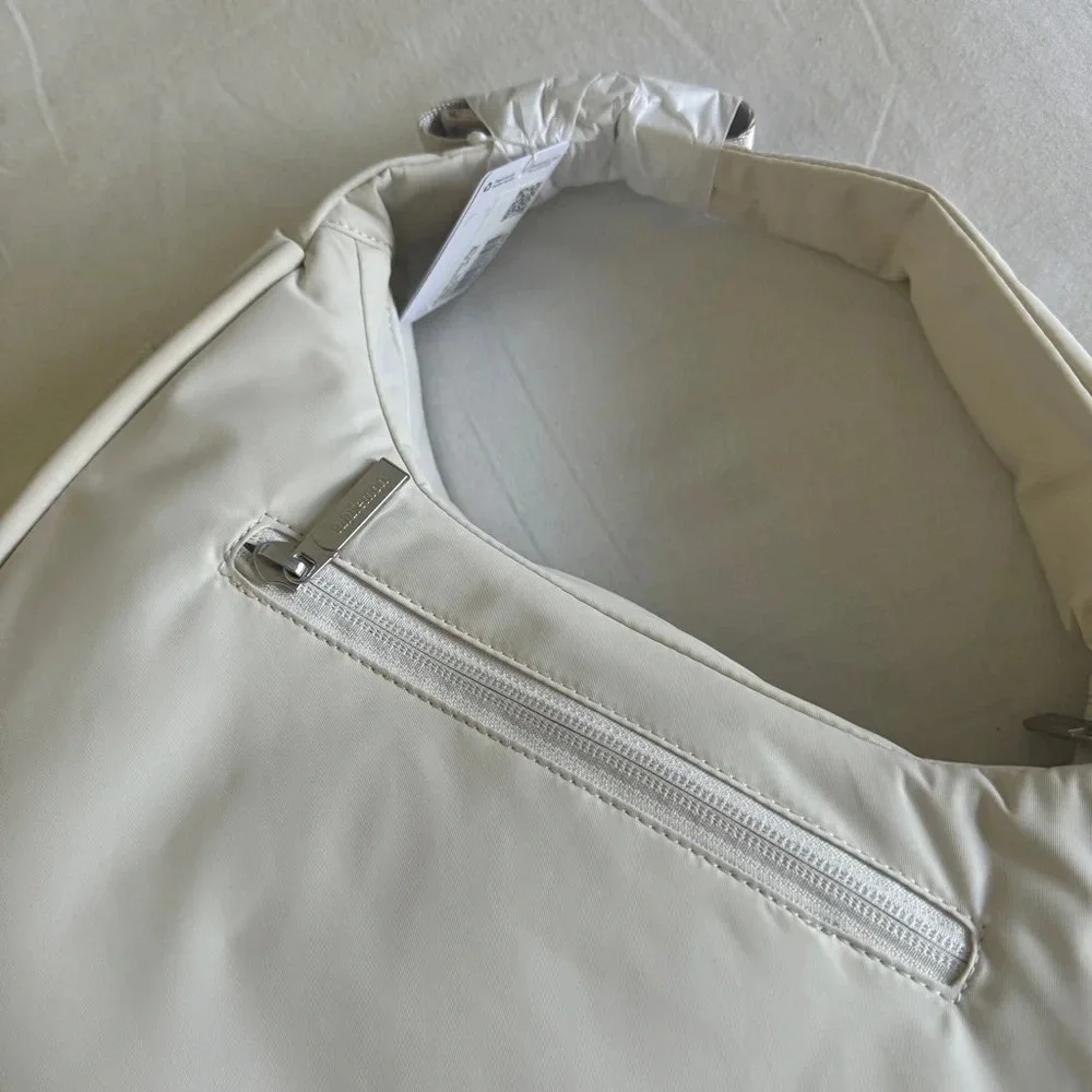 🆕 Lululemon OG Mini Shoulder Bag 4L (now called City Essentials) White Opal